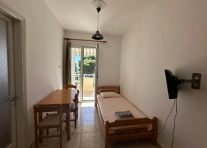 Tsatsalmas Rooms With Sea View II